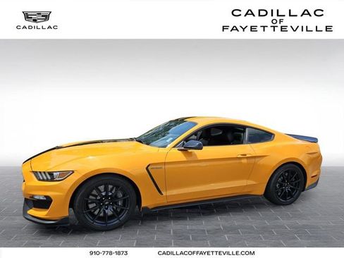Used 2018 Ford Mustang Shelby GT350 w/ Convenience Package RWD image 1