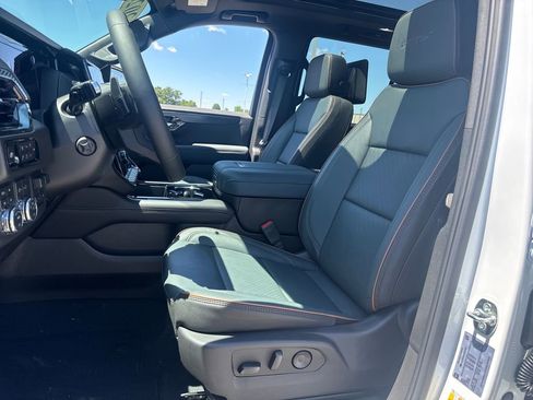New 2026 GMC Yukon AT4 w/ AT4 Premium Plus Package AWD/4WD image 15