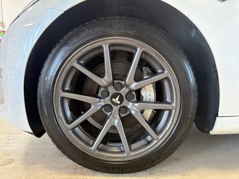 Used 2020 Tesla Model 3 Standard Range Plus RWD image 13