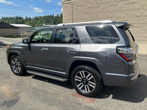 Used 2016 Toyota 4Runner Limited AWD/4WD image 7