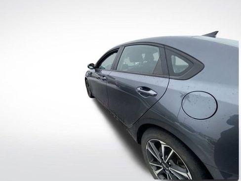 Used 2024 Kia Forte LXS w/ LXS Technology Package image 6