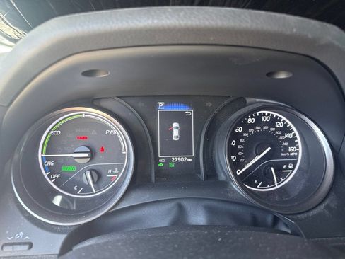 Used 2023 Toyota Camry SE w/ Protection Package (Q2) (TMS) FWD image 6
