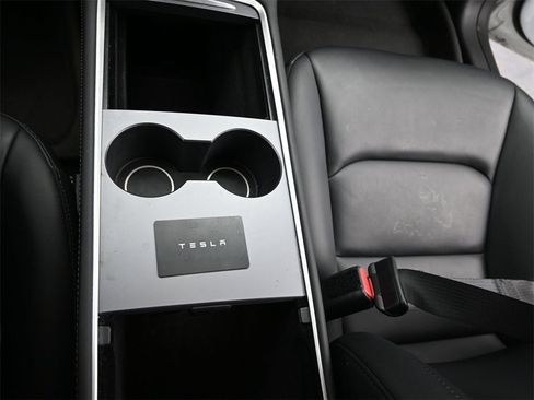 Used 2023 Tesla Model 3 Performance image 28