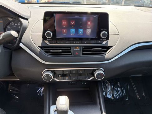 Used 2023 Nissan Altima 2.5 S FWD image 22