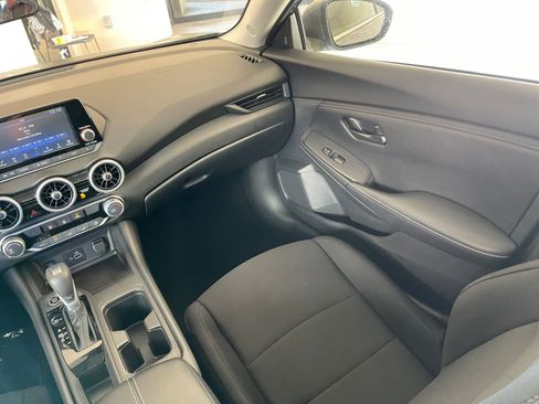 Used 2025 Nissan Sentra S image 33