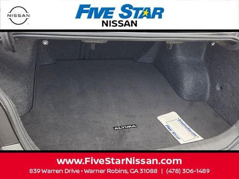 Used 2024 Nissan Altima 2.5 SV FWD image 13