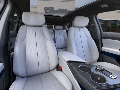 New 2025 Cadillac Optiq Luxury 2 w/ LPO, Floor Liner Package image 16
