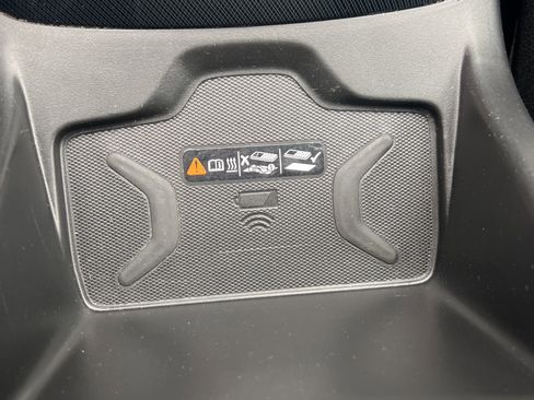 Used 2020 Chevrolet Colorado Z71 image 14