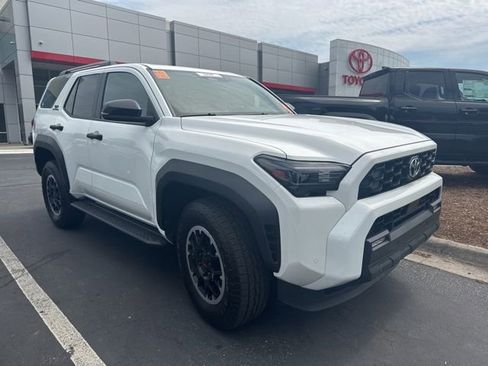 Used 2025 Toyota 4Runner TRD Off-Road AWD/4WD image 2