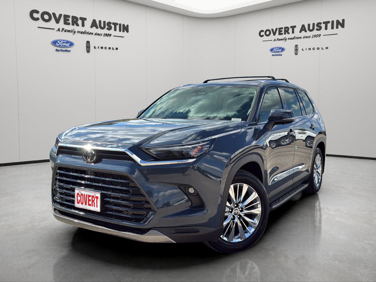 Used 2025 Toyota Grand Highlander AWD image 1