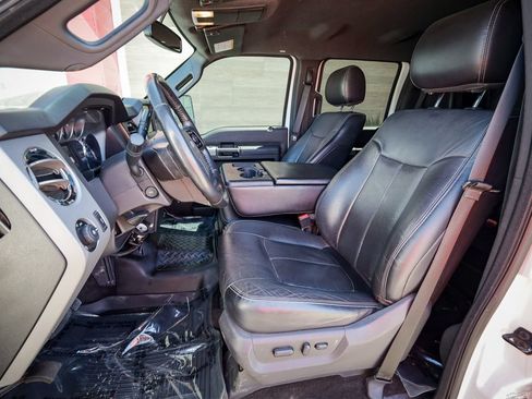 Used 2015 Ford F250 Lariat w/ Lariat Interior Package AWD/4WD image 13