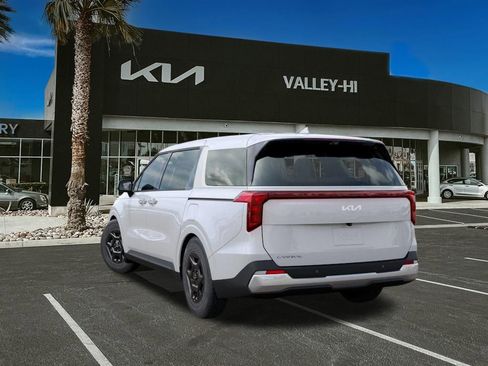 New 2026 Kia Carnival LX image 4