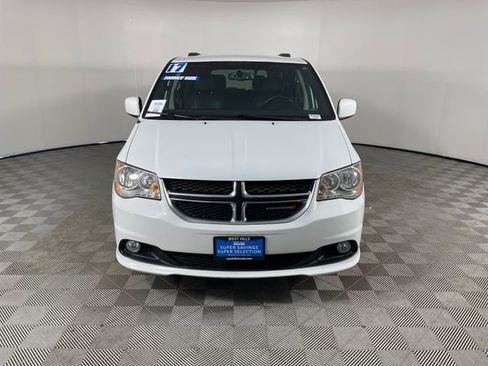 Used 2017 Dodge Grand Caravan SXT FWD image 16