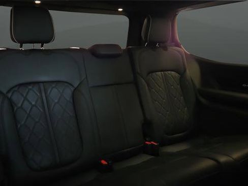 Used 2022 Jeep Grand Wagoneer Series III w/ Rear Seat Video Group 1 AWD/4WD image 24