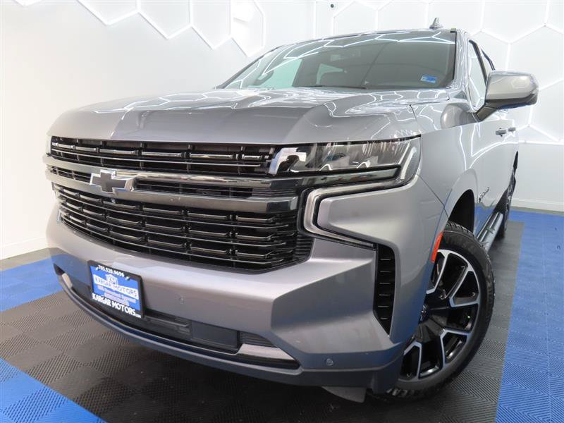 Used 2022 Chevrolet Suburban RST w/ Luxury Package RWD image 1