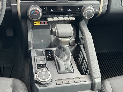 Used 2025 Toyota Tacoma SR5 image 21