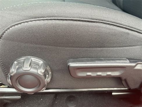 Used 2023 Jeep Wrangler Sport image 19