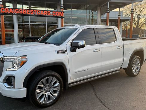 Used 2022 GMC Sierra 1500 Denali w/ Denali Premium Package image 3
