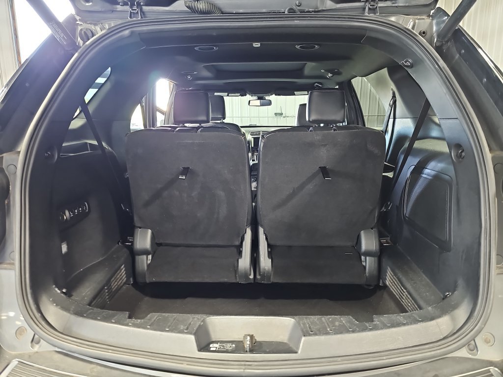 Used 2018 Ford Explorer Platinum AWD/4WD image 23