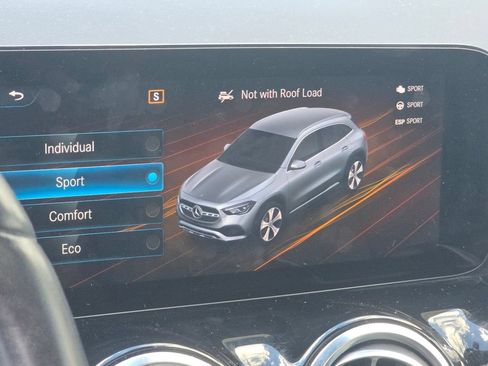 Used 2022 Mercedes-Benz GLA 250 4MATIC image 31