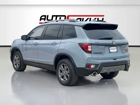 Used 2024 Honda Passport TrailSport image 5