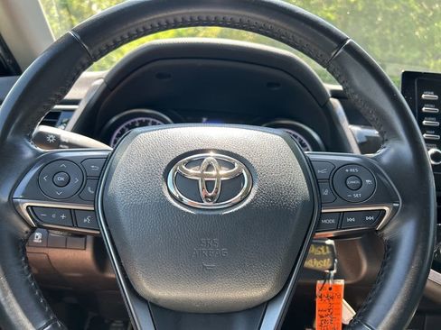 Used 2023 Toyota Camry SE image 17