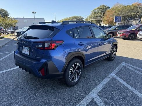 Used 2025 Subaru Crosstrek 2.0i Premium image 5