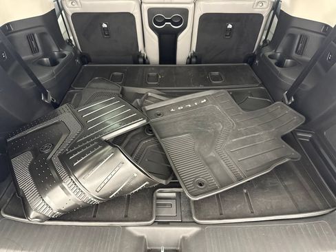 Used 2025 Honda Pilot EX-L image 30