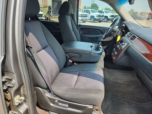 Used 2012 Chevrolet Suburban LS w/ Convenience Package 1 AWD/4WD image 38