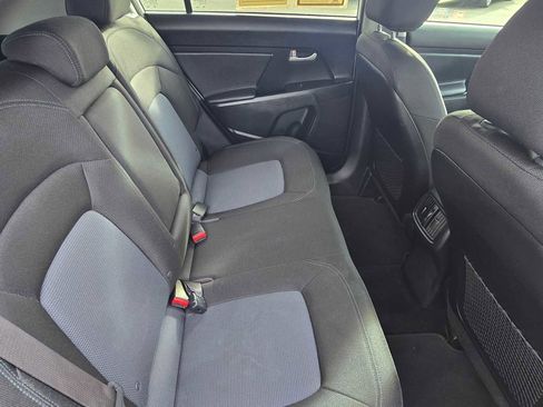 Used 2016 Kia Sportage LX image 12