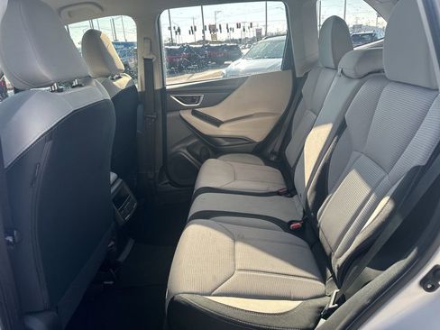 Used 2023 Subaru Forester Base image 21