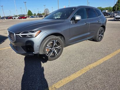 Used 2019 Volvo XC60 T6 R-Design w/ Protection Package