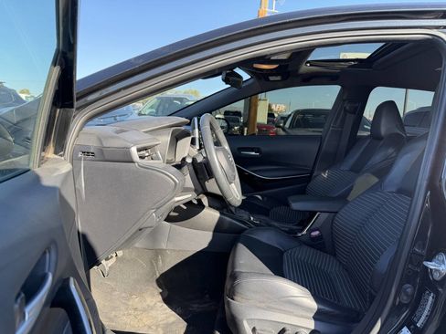 Used 2020 Toyota Corolla XSE image 16