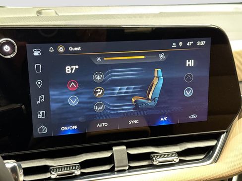 New 2026 Chevrolet Equinox ACTIV w/ Safety and Technology Package AWD/4WD image 20