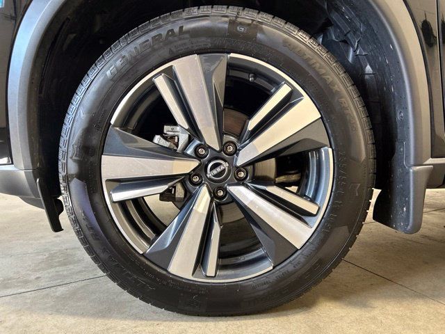 Used 2023 Nissan Rogue SL AWD/4WD image 10
