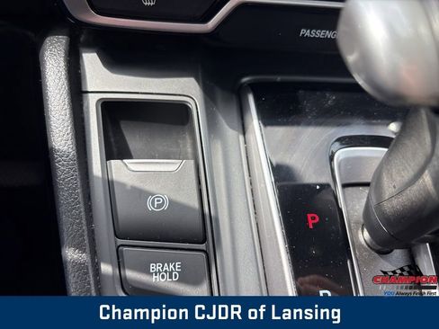 Used 2017 Honda CR-V Touring image 30