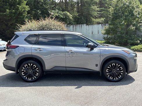 Used 2026 Nissan Rogue Dark Armor FWD image 25