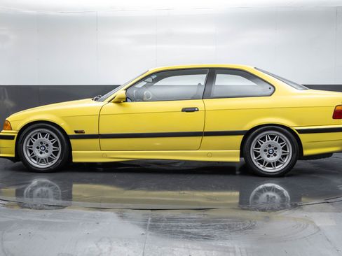 Used 1995 BMW M3 Coupe RWD image 4
