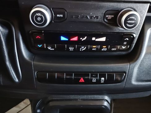 Used 2022 RAM ProMaster 2500 FWD image 29