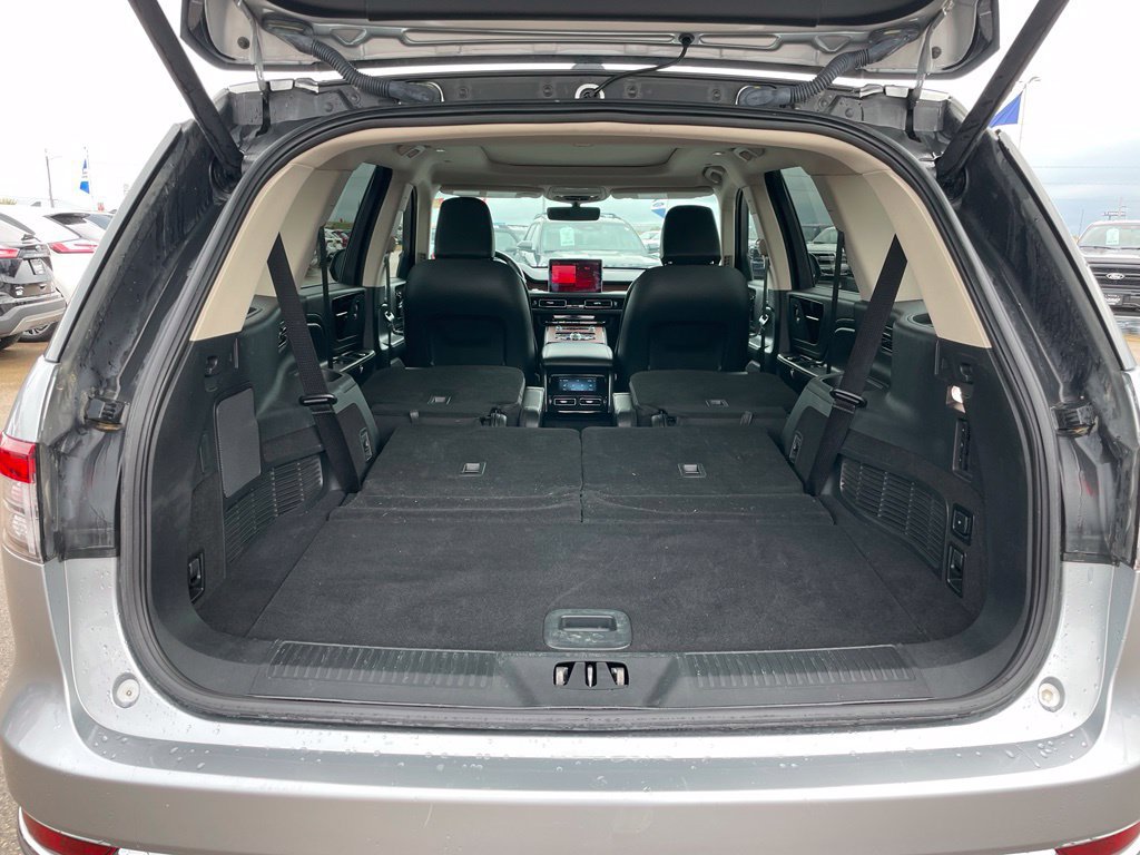 Used 2023 Lincoln Aviator Reserve AWD/4WD image 35