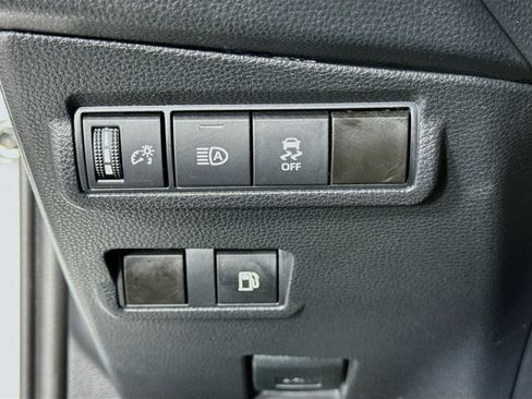 Used 2023 Toyota Corolla Cross AWD Hybrid image 10