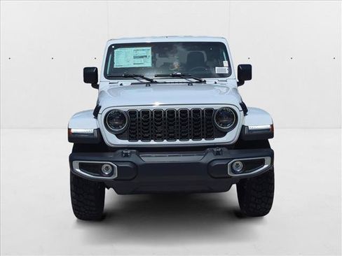 New 2025 Jeep Gladiator High Tide image 6