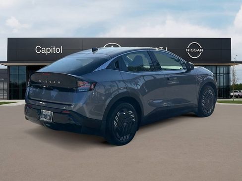 New 2026 Nissan Leaf image 5