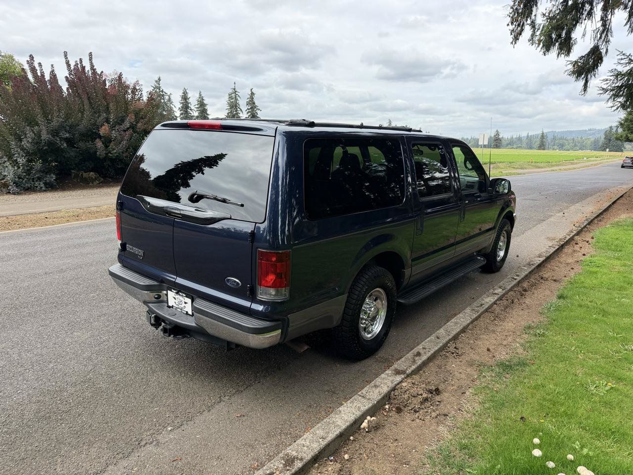 Used 2002 Ford Excursion XLT RWD image 5