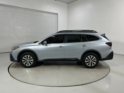 Used 2021 Subaru Outback Premium AWD/4WD image 22