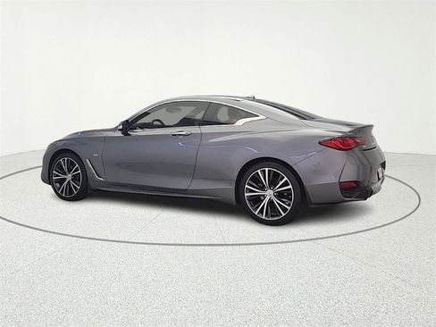 Used 2019 INFINITI Q60 3.0t Luxe w/ Essential Package image 5