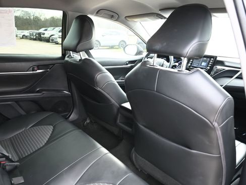 Used 2023 Toyota Camry SE image 21