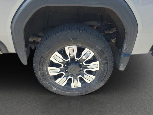 Used 2024 GMC Sierra 2500 Denali Ultimate w/ Max Trailering Package AWD/4WD image 5