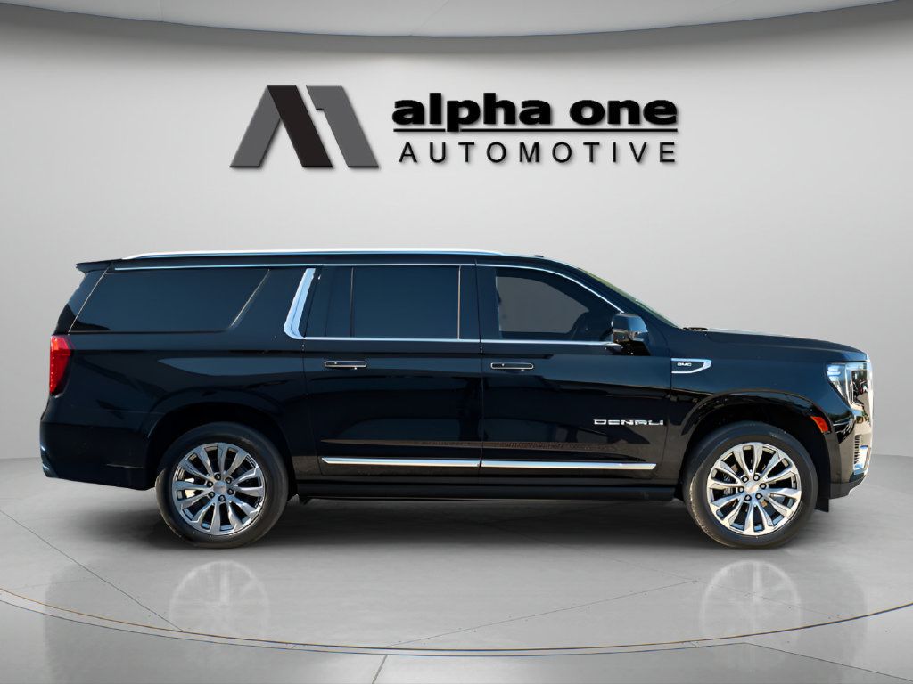 Used 2024 GMC Yukon XL Denali w/ Denali Reserve Package RWD image 4