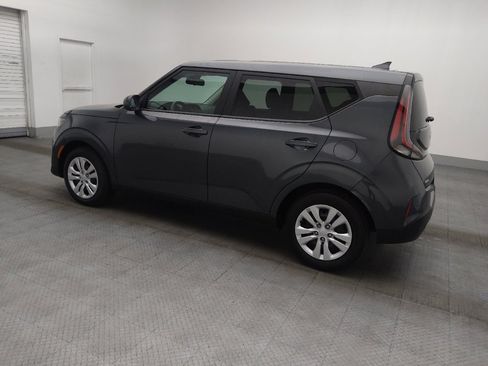 Used 2024 Kia Soul LX FWD image 3